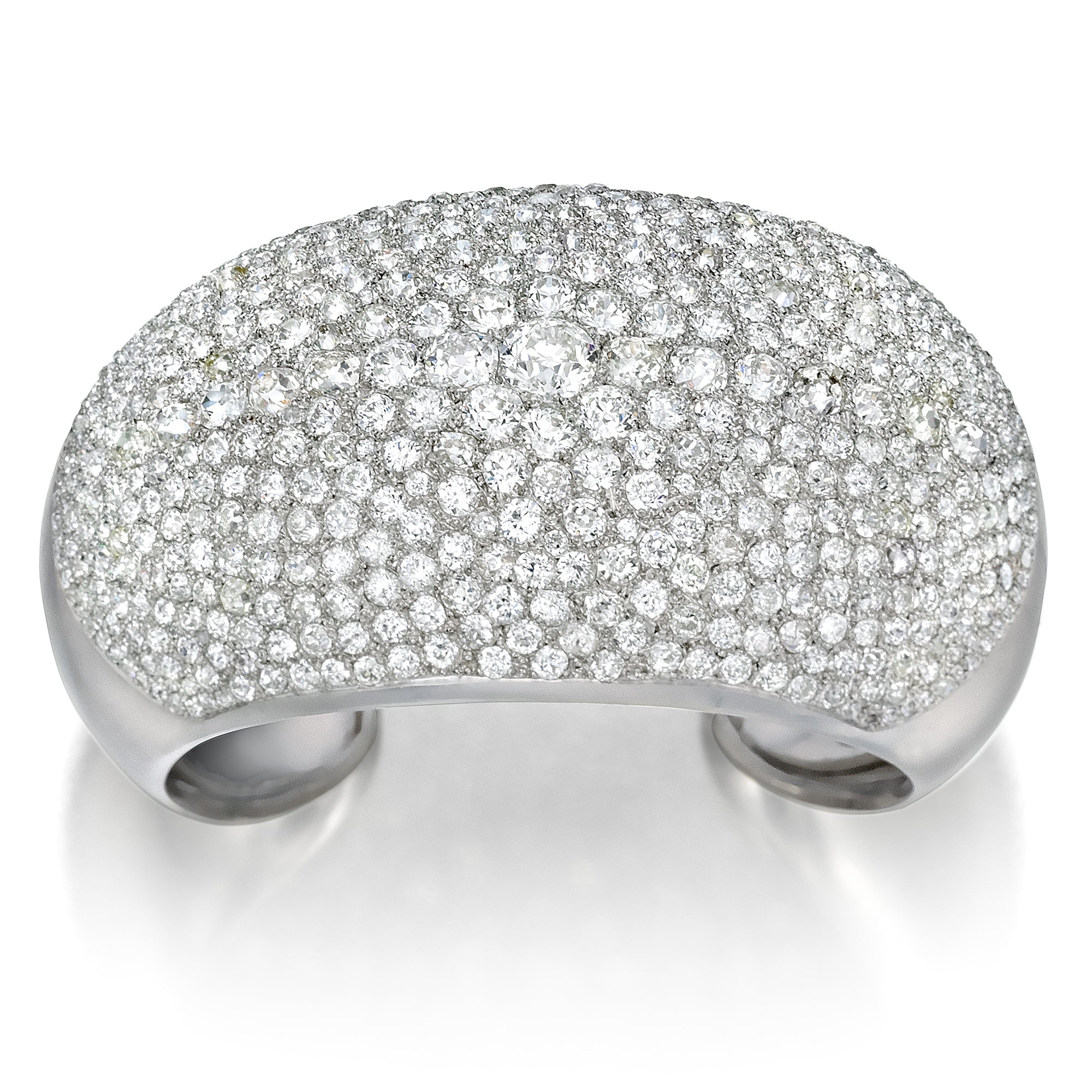 PLATINUM AND DIAMOND “TRANCHE” BRACELET BY JULIETTE MOUTARD FOR RENÉ BOIVIN, PARIS, 1937