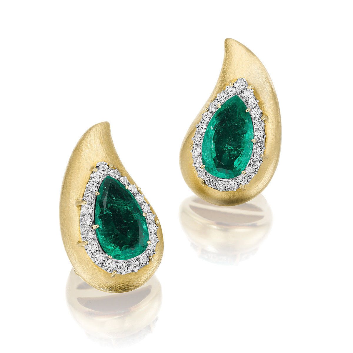 PAIR OF EMERALD AND DIAMOND EAR CLIPS BY SUZANNE BELPERRON, PARIS, CIRCA 1970