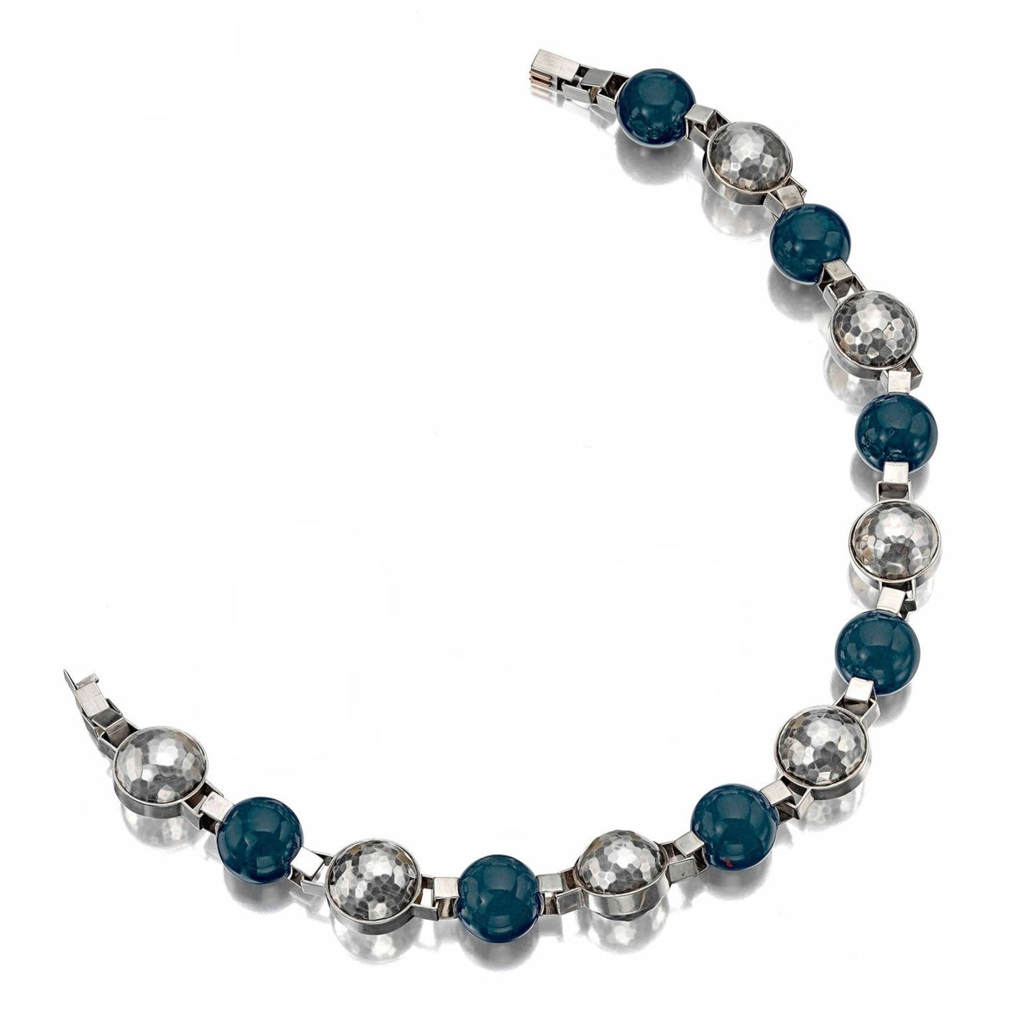 MODERNIST HAMMERED SILVER AND BLOOD JASPER NECKLACE BY JEAN DESPRÉS, PARIS, CIRCA 1930
