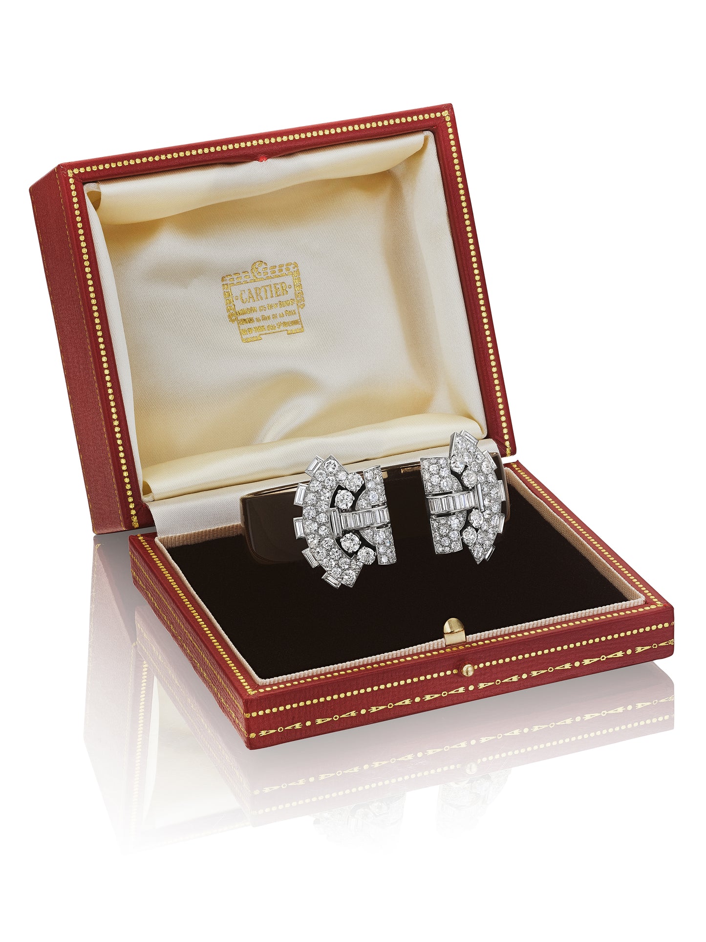 Pair of Art Deco Clip Brooches by Cartier, 1930, Convertible to a Black Lacquer Cuff