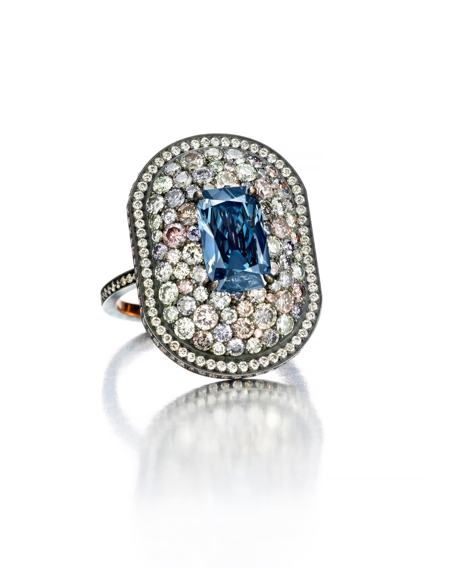 BLUE DIAMOND AND MULTI-COLORED DIAMOND RING BY LAUREN ADRIANA FOR SIEGELSON, NEW YORK