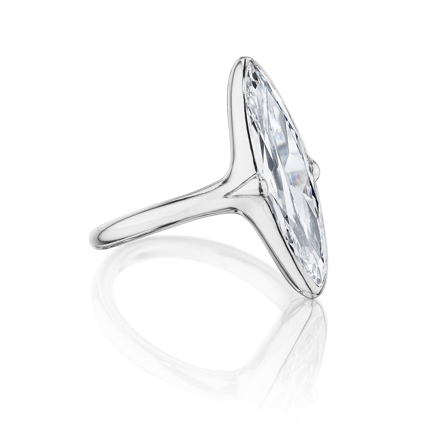 DIAMOND RING BY SIEGELSON, NEW YORK