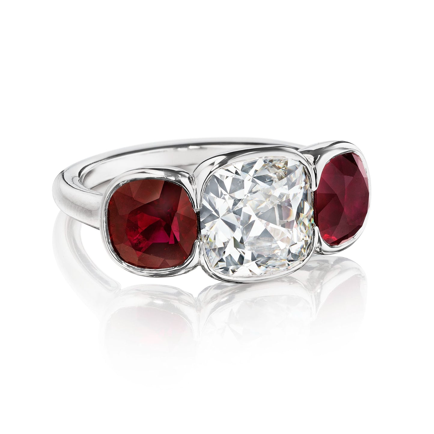 PLATINUM DIAMOND AND RUBY RING BY SIEGELSON, NEW YORK