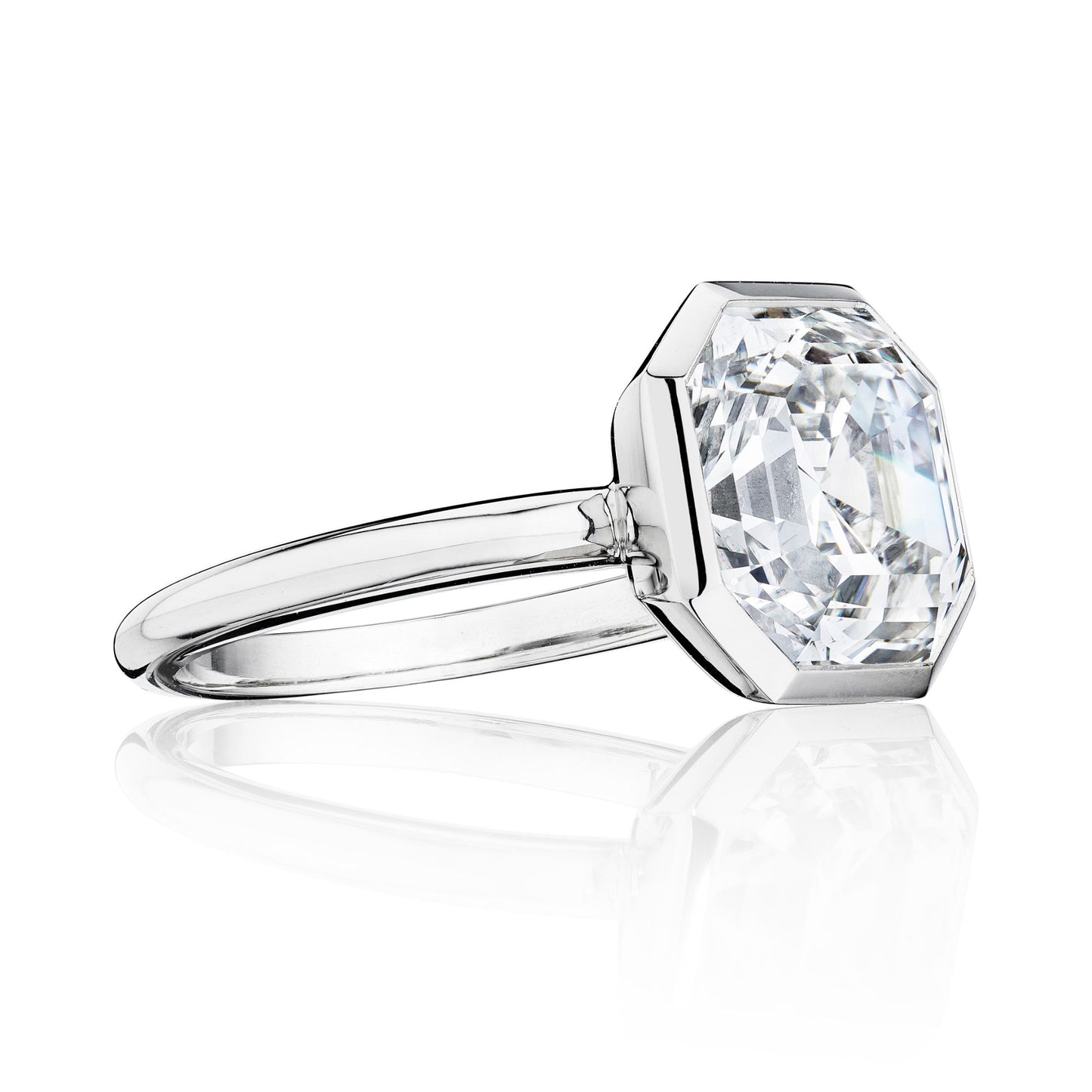 DIAMOND RING BY SIEGELSON, NEW YORK