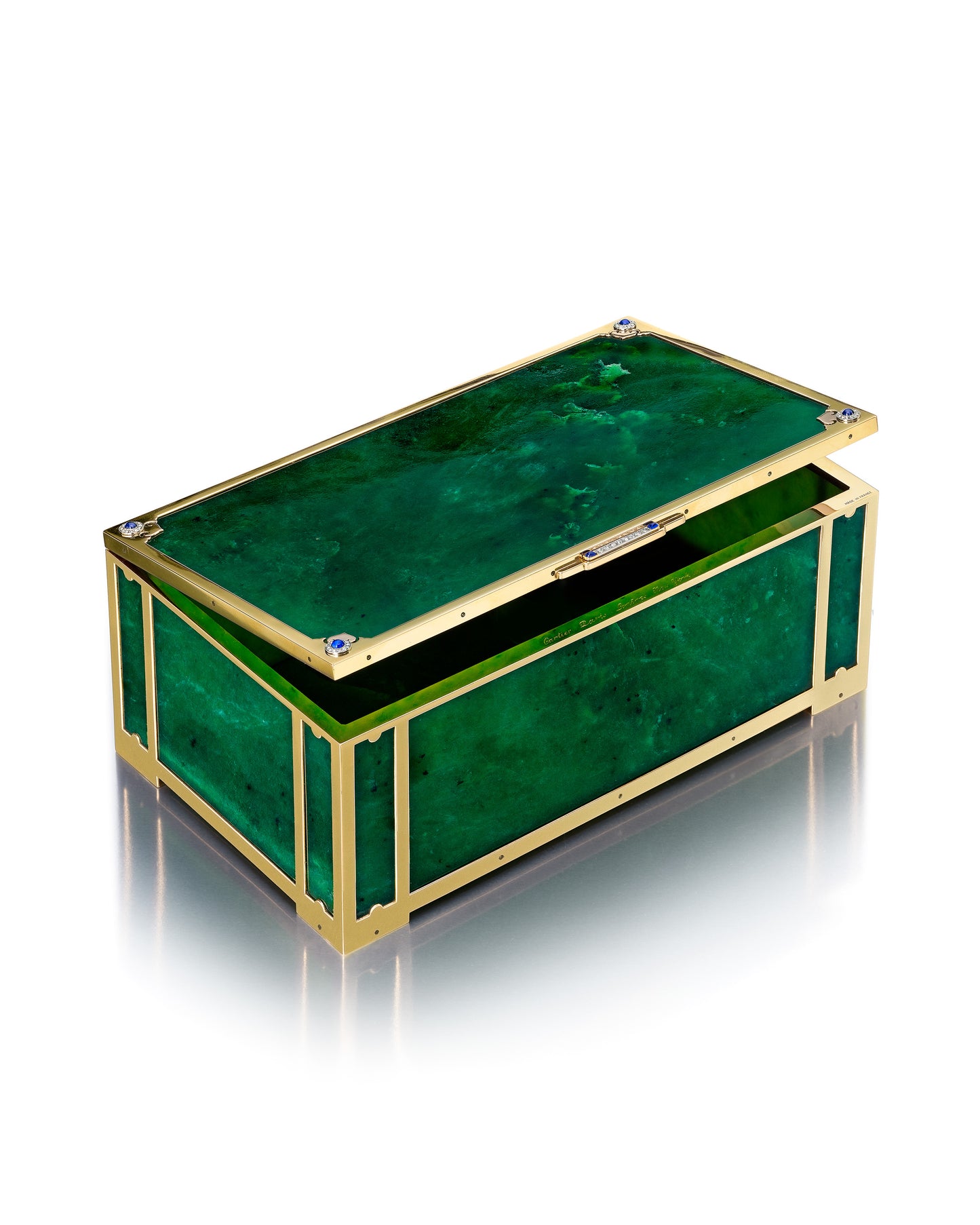 ART DECO NEPHRITE BOX BY CARTIER, PARIS, CIRCA 1930