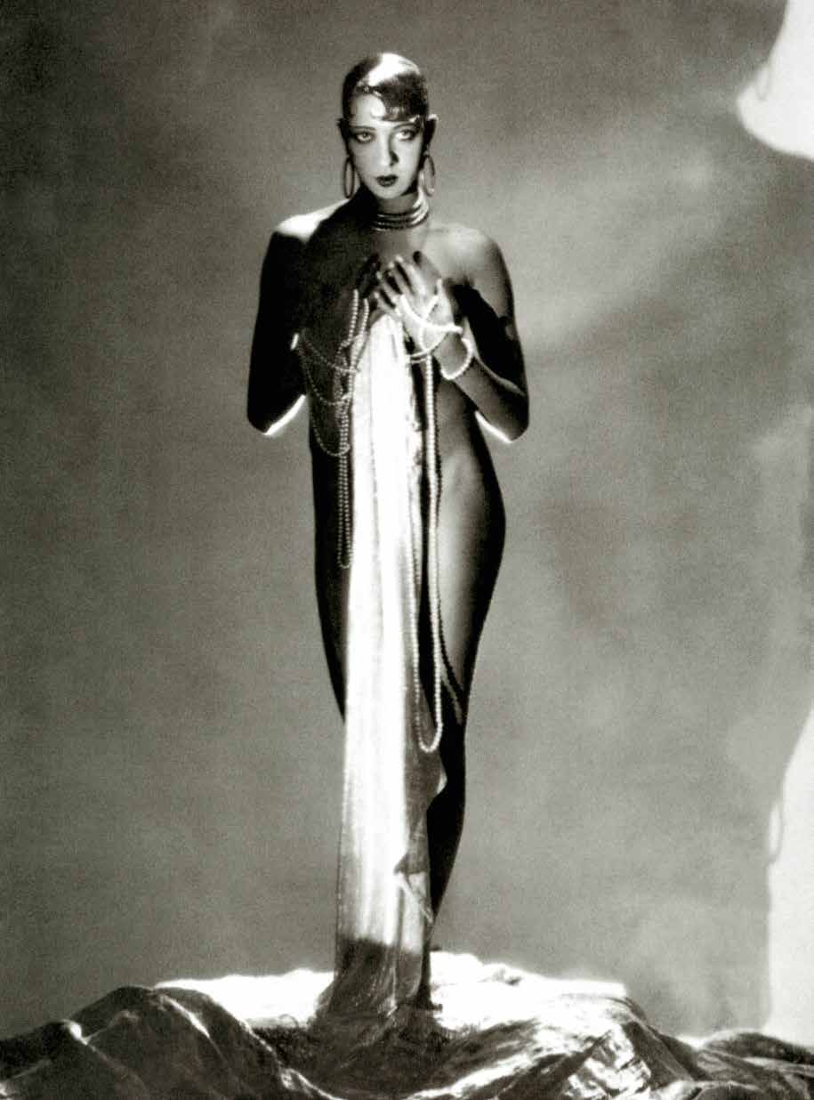 Josephine Baker wearing her Giraffe necklaces by Jean Dunand, photographed by George Hoyningen-Huene, 1929, published in Vanity Fair, October 1934.