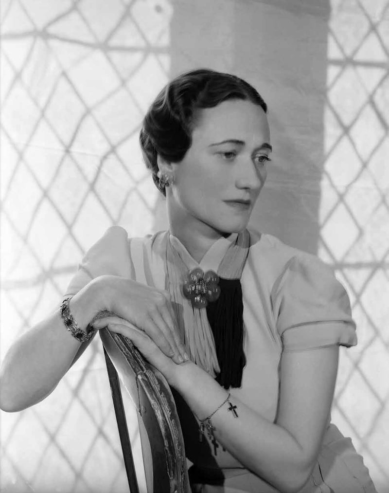 The Duchess of Windsor wearing her Belperron flower brooch. Photographed by Cecil Beaton in 1937.