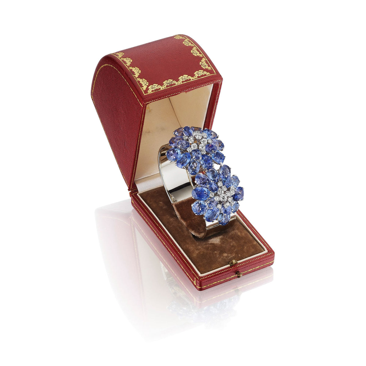 ART DECO CUFF BRACELET WITH REMOVABLE SAPPHIRE AND DIAMOND CLIPS BY CARTIER, PARIS, CIRCA 1935