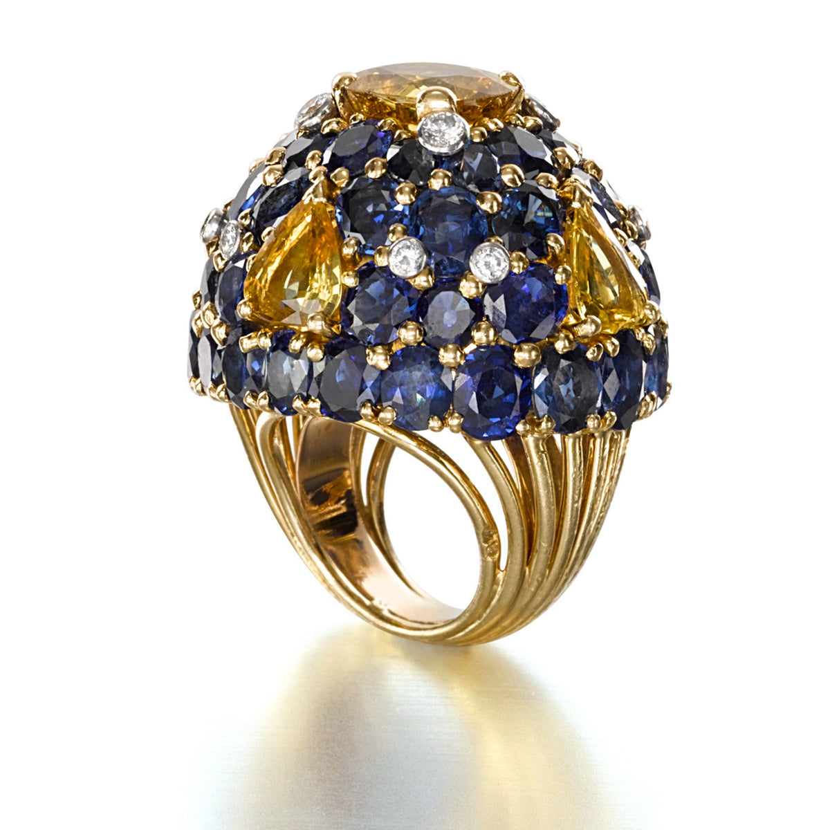 BICOLORED SAPPHIRE AND DIAMOND SUITE BY MARCHAK, PARIS, CIRCA 1960