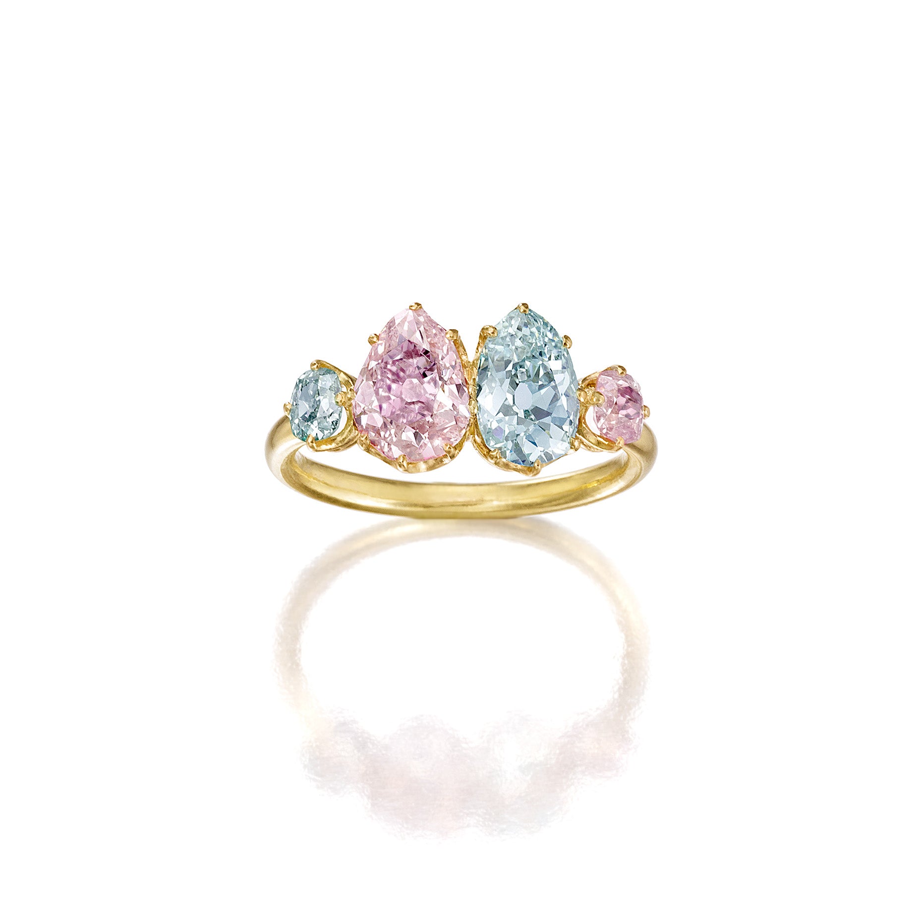 PINK  AND  BLUE-GREEN  DIAMOND  RING,  FRENCH,  CIRCA  1880